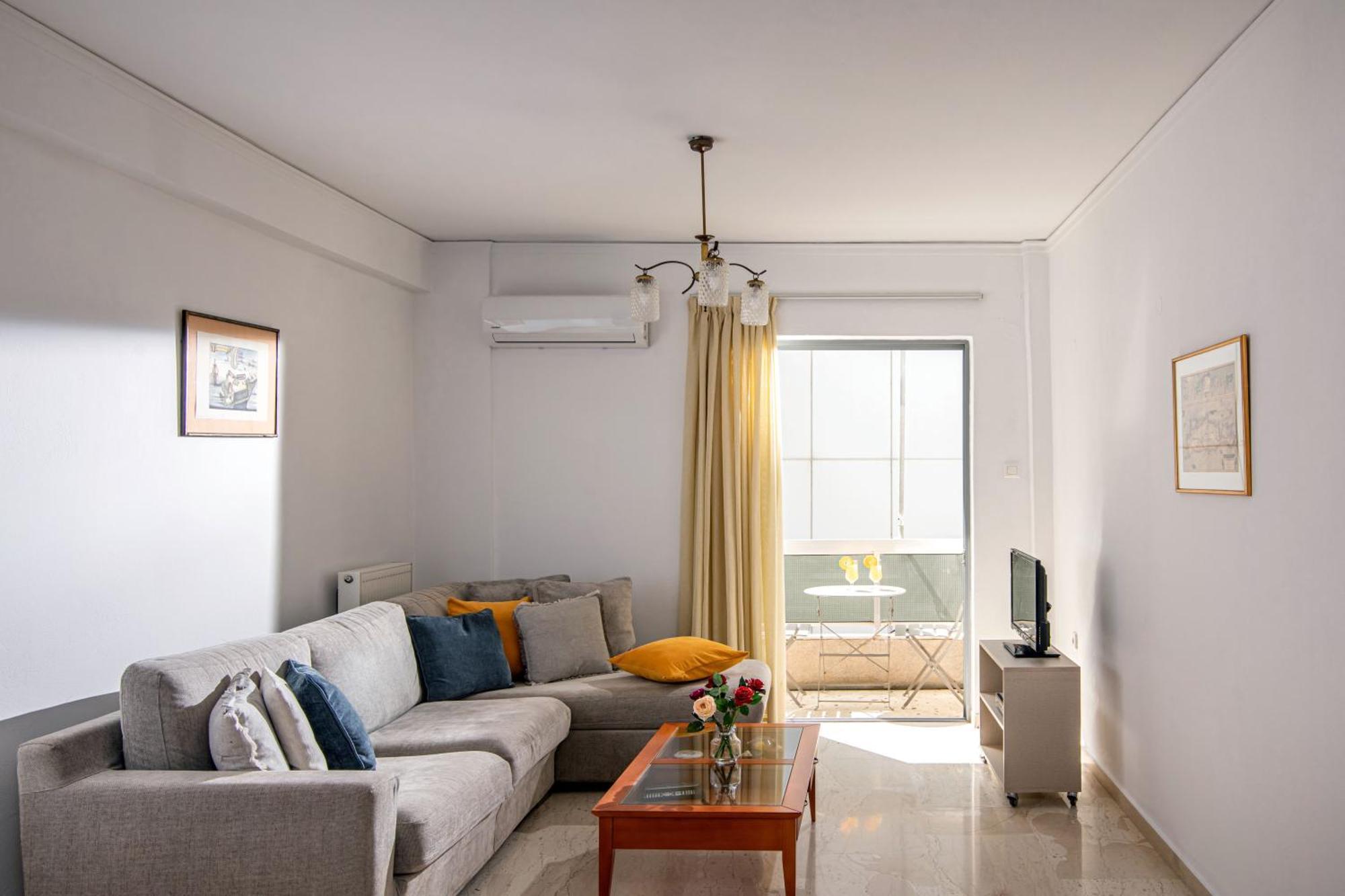 Central Double Bedroom Apartment Iraklio Exterior foto